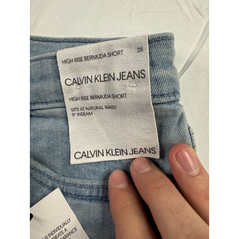 Calvin Klein Jeans Short Womens Size 25 Bermuda High Rise Blue Distressed NWT - Picture 2 of 7